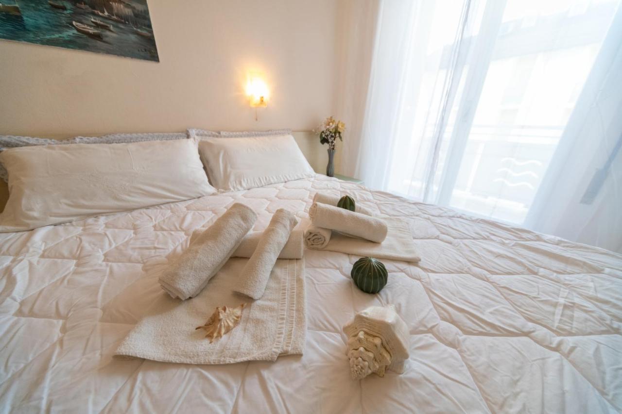 Hotel Cristina Hospitality Centrale (Adults Only) Riccione Extérieur photo