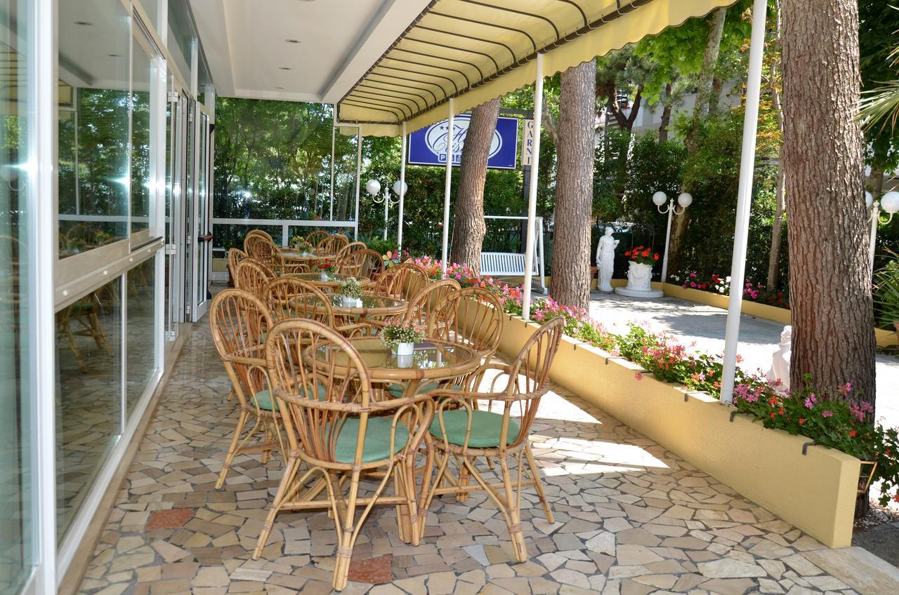 Hotel Cristina Hospitality Centrale (Adults Only) Riccione Extérieur photo